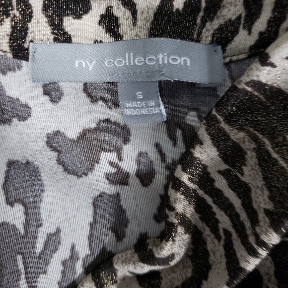 N. Y. Connection  Blouse - Picture 5 of 5